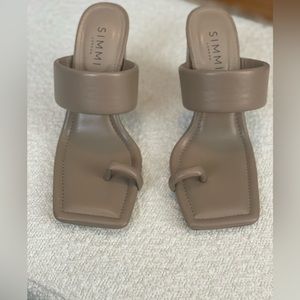 ASOS (SIMMI LONDON) toe pumps